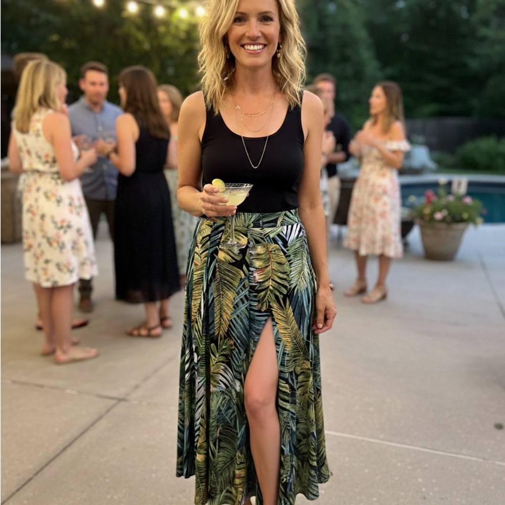 SHEIN Green Leaf Print Maxi Skirt 0026
B2
